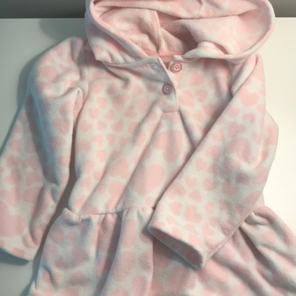 Carter's Other - Girls heart pullover Carter's Other - Girls heart pullover